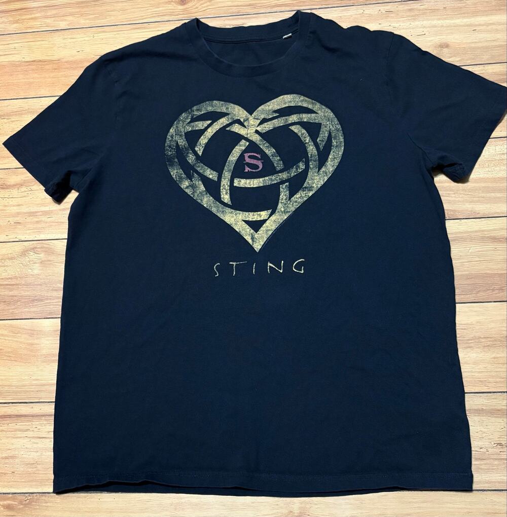 Sting’s ’Sacred Love’ World Tour Size XL